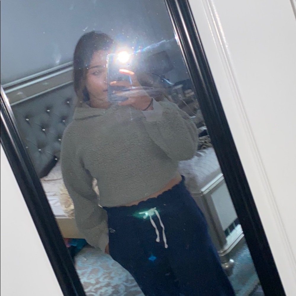 fleece crop shirt